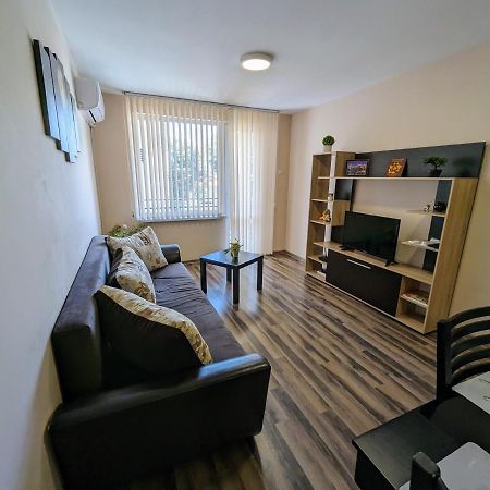 Emalena Apartment Varna Ngoại thất bức ảnh