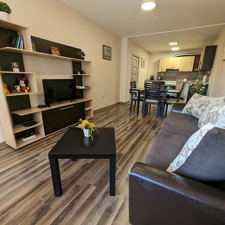 Emalena Apartment Varna Ngoại thất bức ảnh